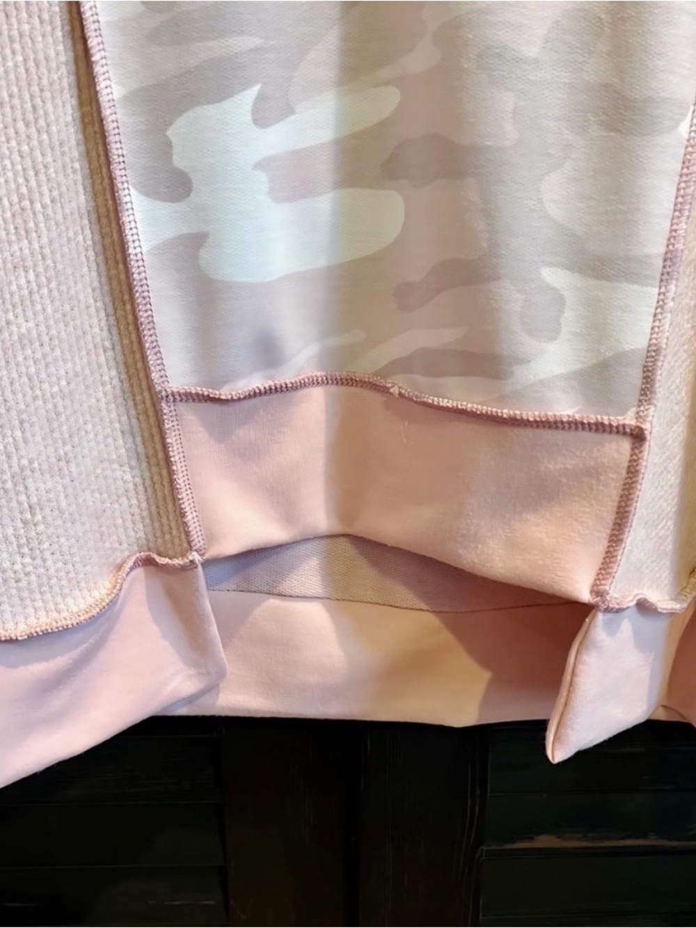 NEW! BiBi CAMO MAUVE FRENCH TERRY COLOR BLOCK W/OUT STITCH DETAIL UNEVEN HEM TOP - Picture 5 of 5